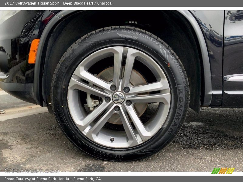 Deep Black Pearl / Charcoal 2017 Volkswagen Tiguan Sport