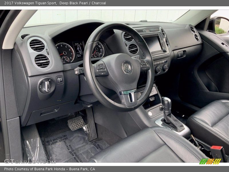 Deep Black Pearl / Charcoal 2017 Volkswagen Tiguan Sport