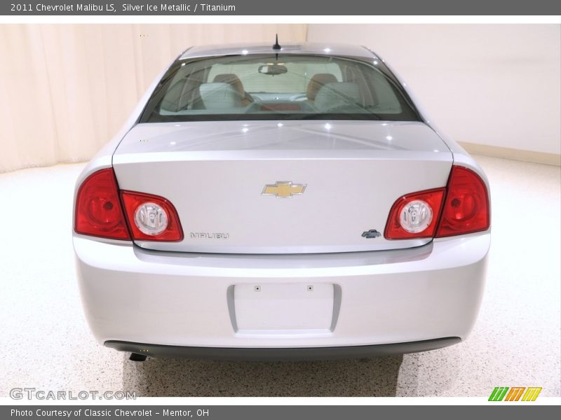 Silver Ice Metallic / Titanium 2011 Chevrolet Malibu LS
