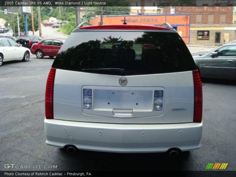 White Diamond / Light Neutral 2005 Cadillac SRX V6 AWD