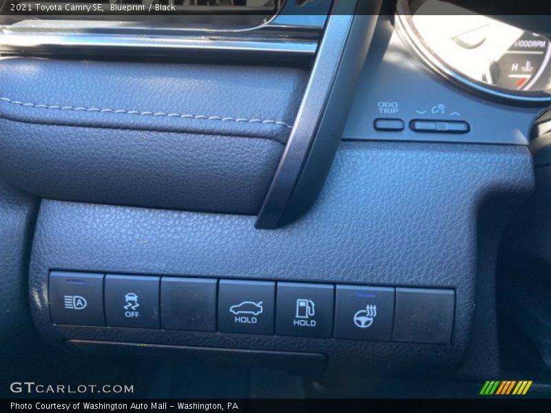 Controls of 2021 Camry SE