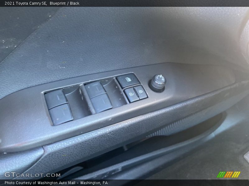 Blueprint / Black 2021 Toyota Camry SE