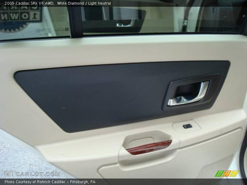 White Diamond / Light Neutral 2005 Cadillac SRX V6 AWD