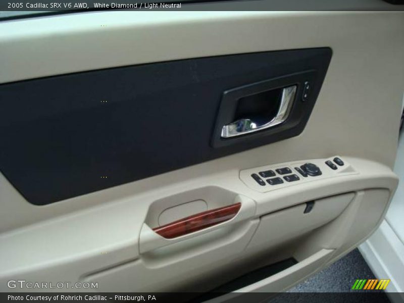 White Diamond / Light Neutral 2005 Cadillac SRX V6 AWD