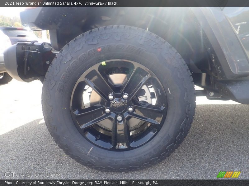  2021 Wrangler Unlimited Sahara 4x4 Wheel