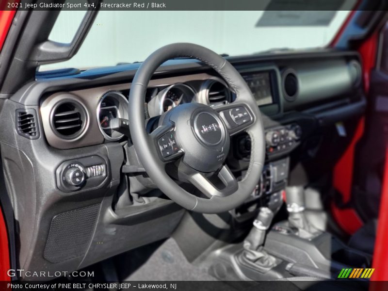 Firecracker Red / Black 2021 Jeep Gladiator Sport 4x4
