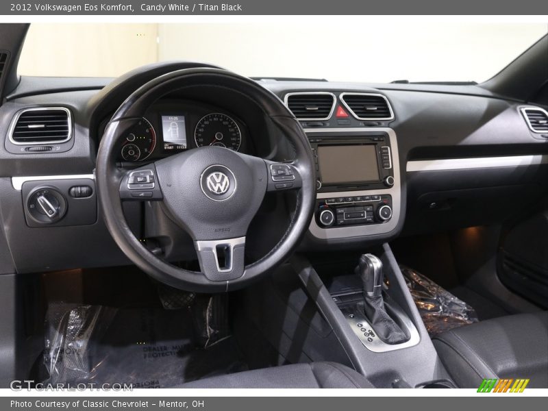 Candy White / Titan Black 2012 Volkswagen Eos Komfort