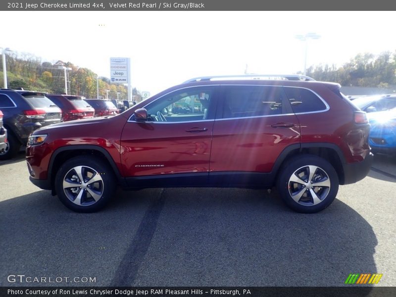 Velvet Red Pearl / Ski Gray/Black 2021 Jeep Cherokee Limited 4x4