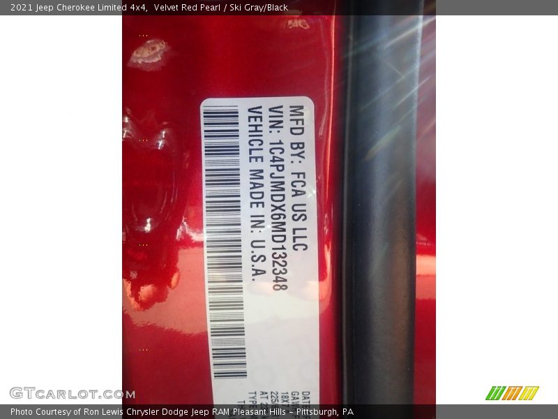 Velvet Red Pearl / Ski Gray/Black 2021 Jeep Cherokee Limited 4x4