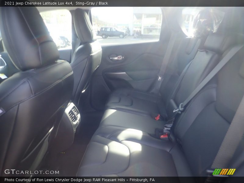 Sting-Gray / Black 2021 Jeep Cherokee Latitude Lux 4x4