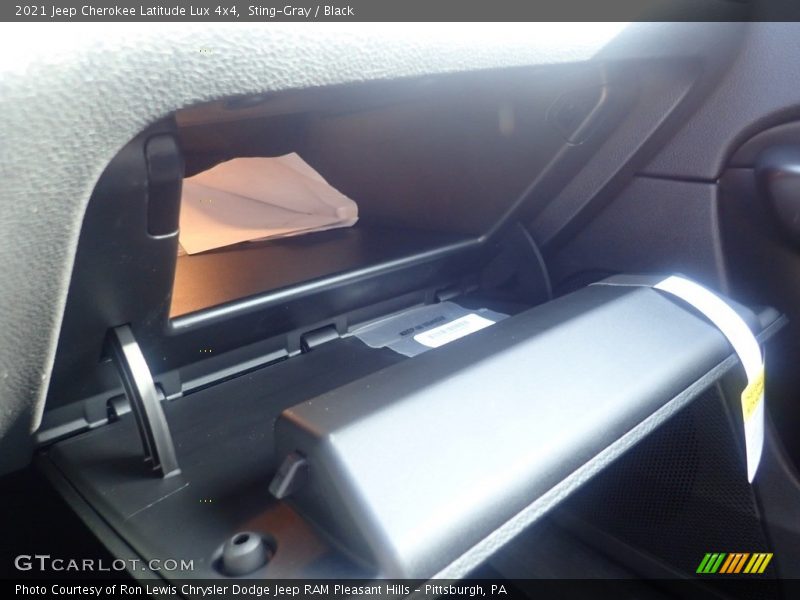 Sting-Gray / Black 2021 Jeep Cherokee Latitude Lux 4x4