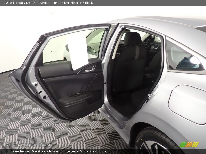 Lunar Silver Metallic / Black 2018 Honda Civic EX-T Sedan