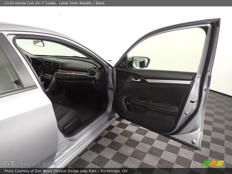 Lunar Silver Metallic / Black 2018 Honda Civic EX-T Sedan