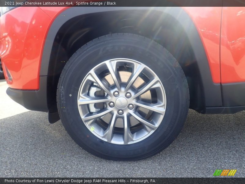  2021 Cherokee Latitude Lux 4x4 Wheel