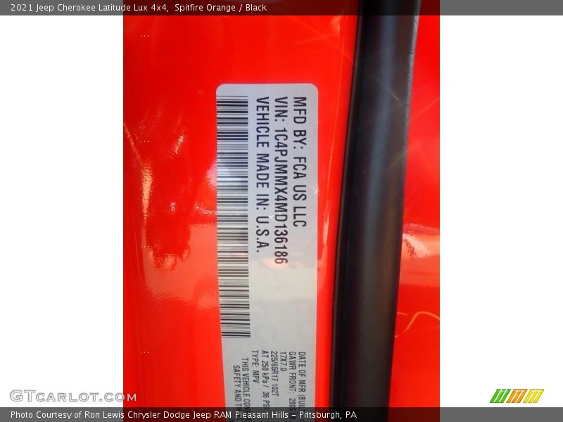 Spitfire Orange / Black 2021 Jeep Cherokee Latitude Lux 4x4