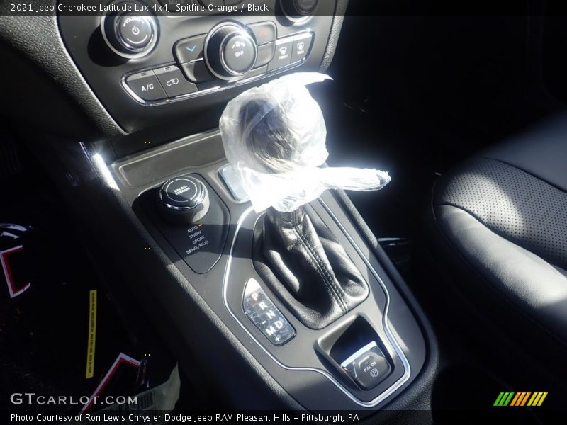 Spitfire Orange / Black 2021 Jeep Cherokee Latitude Lux 4x4