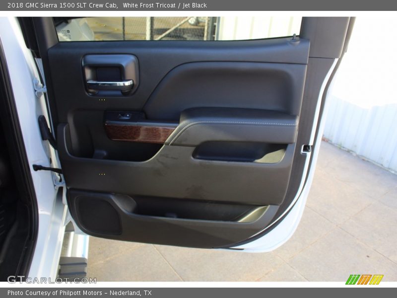 White Frost Tricoat / Jet Black 2018 GMC Sierra 1500 SLT Crew Cab