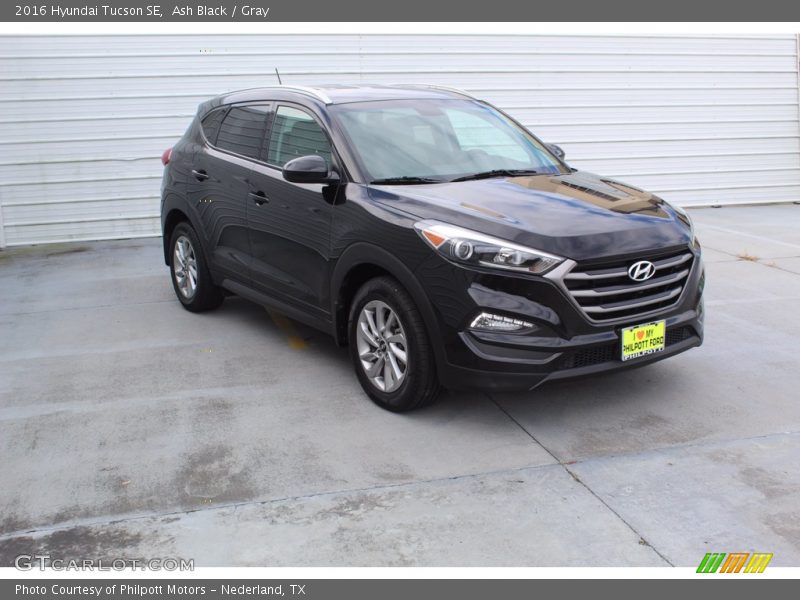 Ash Black / Gray 2016 Hyundai Tucson SE
