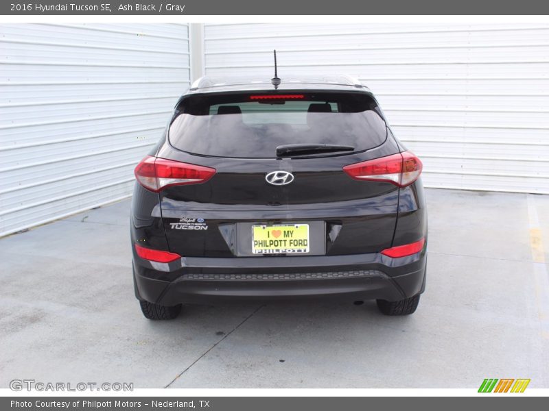 Ash Black / Gray 2016 Hyundai Tucson SE