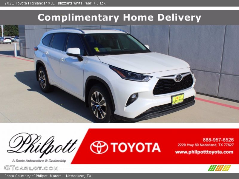 Blizzard White Pearl / Black 2021 Toyota Highlander XLE