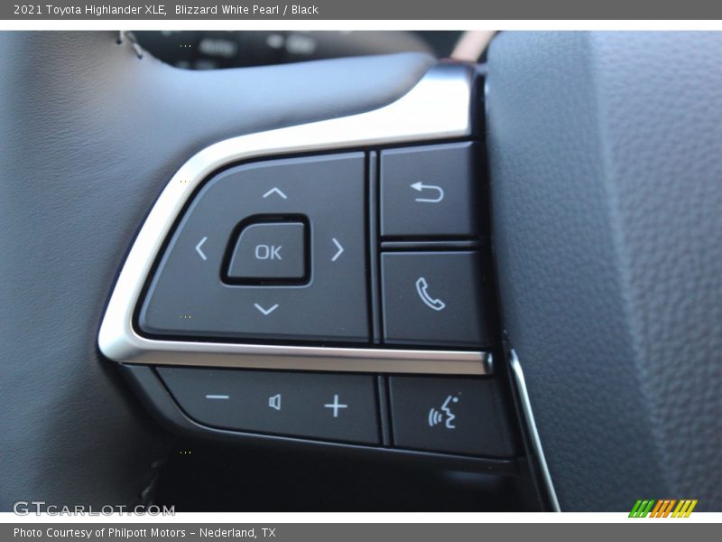 Blizzard White Pearl / Black 2021 Toyota Highlander XLE