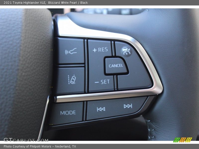 Blizzard White Pearl / Black 2021 Toyota Highlander XLE