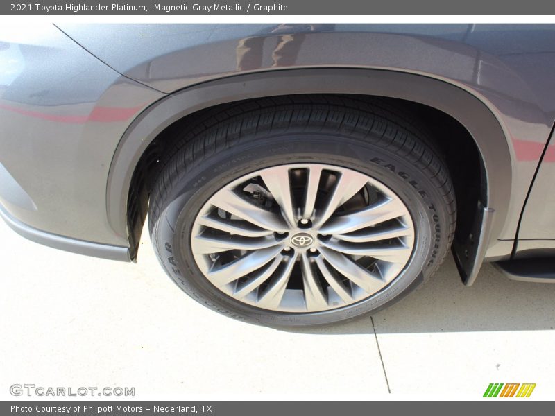 Magnetic Gray Metallic / Graphite 2021 Toyota Highlander Platinum