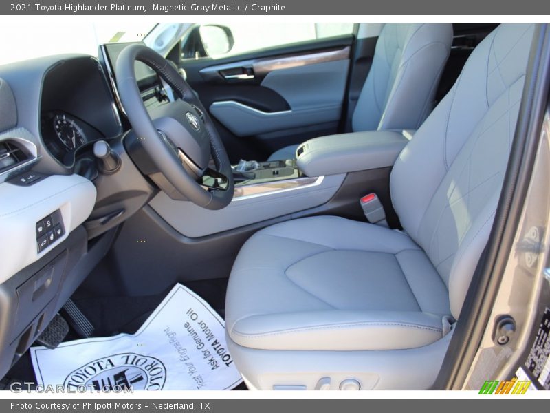 Magnetic Gray Metallic / Graphite 2021 Toyota Highlander Platinum