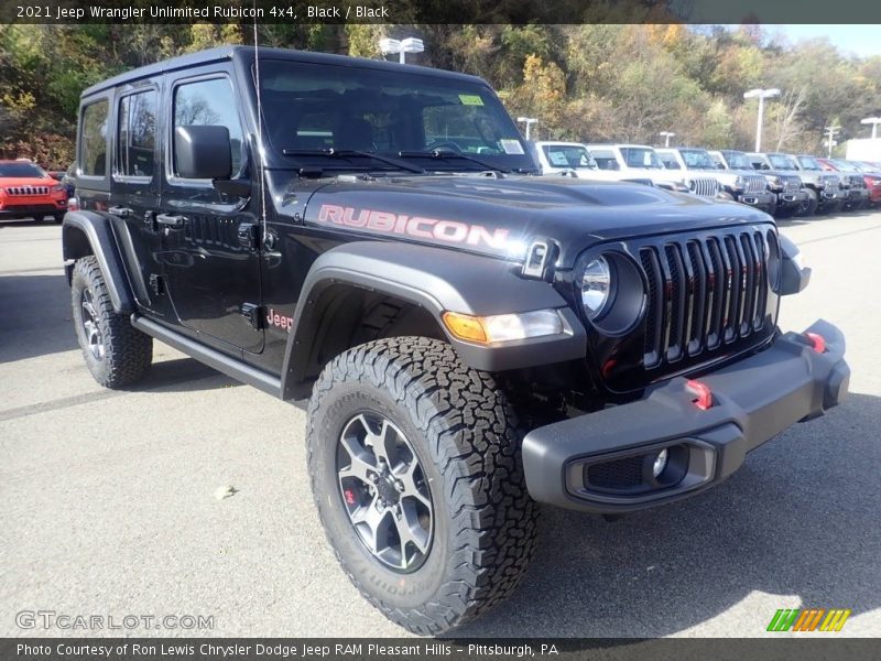 Front 3/4 View of 2021 Wrangler Unlimited Rubicon 4x4