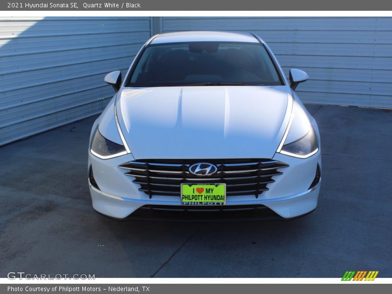 Quartz White / Black 2021 Hyundai Sonata SE