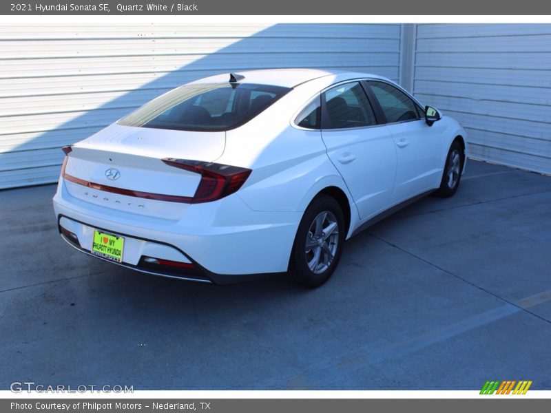Quartz White / Black 2021 Hyundai Sonata SE