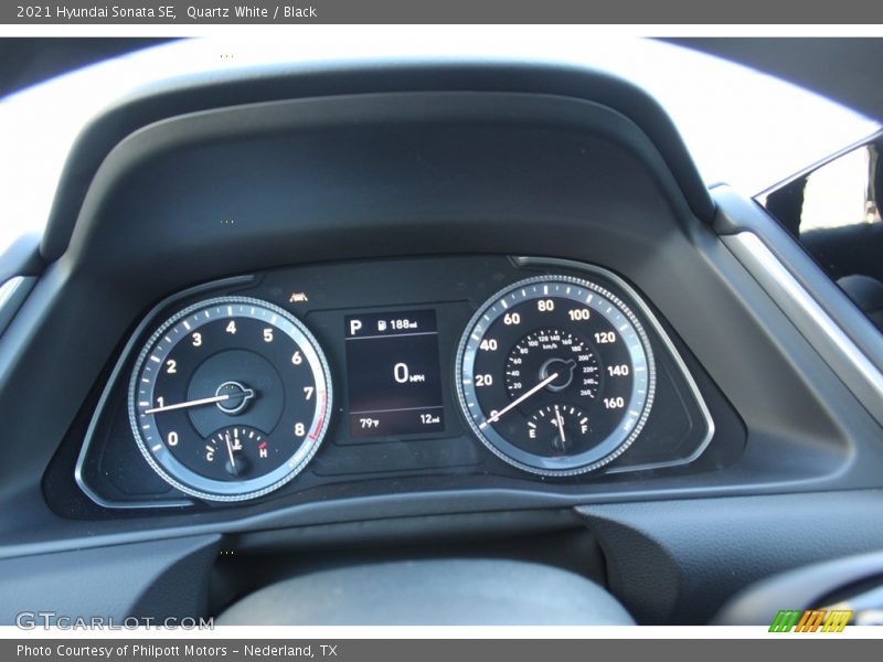 Quartz White / Black 2021 Hyundai Sonata SE