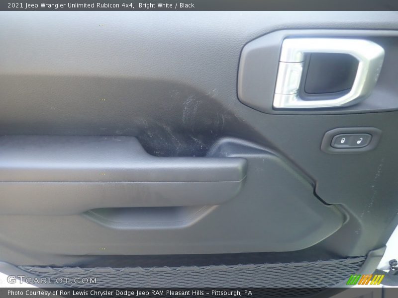 Bright White / Black 2021 Jeep Wrangler Unlimited Rubicon 4x4