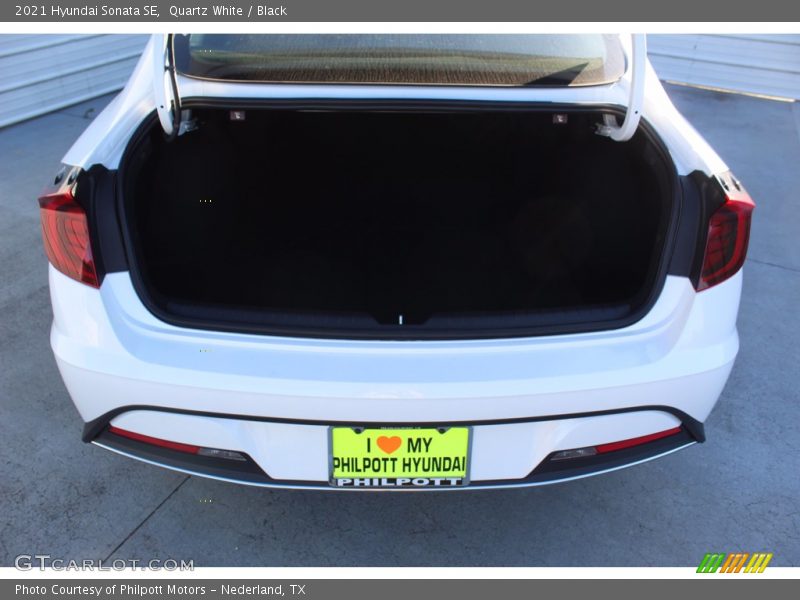 Quartz White / Black 2021 Hyundai Sonata SE