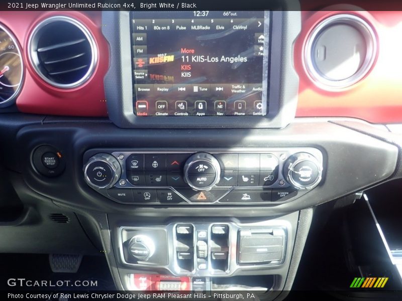 Bright White / Black 2021 Jeep Wrangler Unlimited Rubicon 4x4