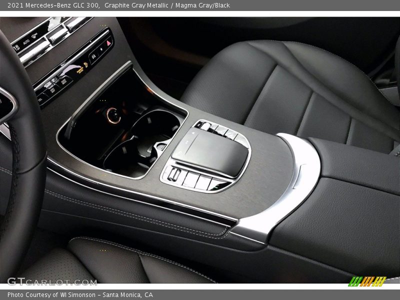 Graphite Gray Metallic / Magma Gray/Black 2021 Mercedes-Benz GLC 300
