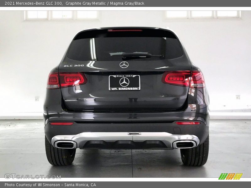 Graphite Gray Metallic / Magma Gray/Black 2021 Mercedes-Benz GLC 300