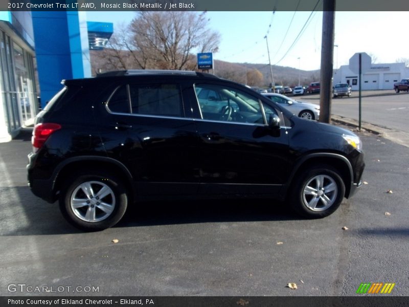 Mosaic Black Metallic / Jet Black 2017 Chevrolet Trax LT AWD