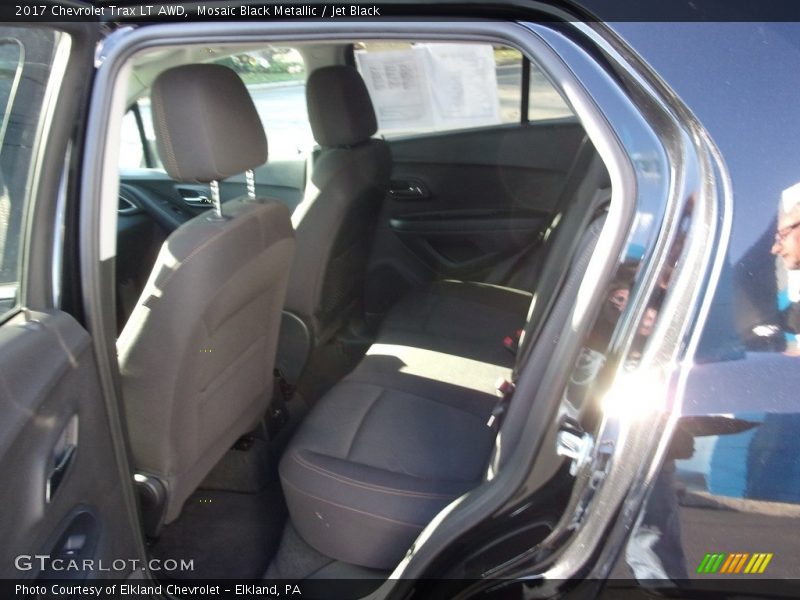 Mosaic Black Metallic / Jet Black 2017 Chevrolet Trax LT AWD