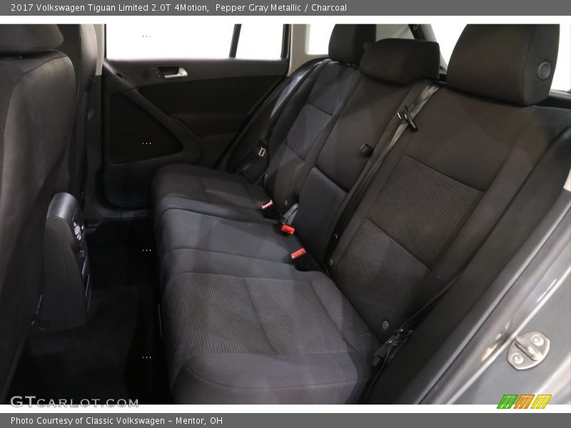 Pepper Gray Metallic / Charcoal 2017 Volkswagen Tiguan Limited 2.0T 4Motion