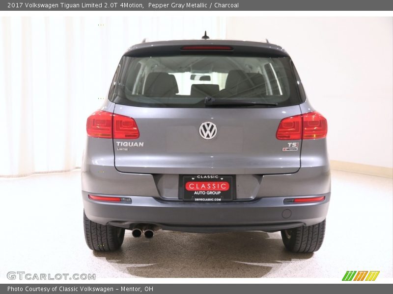 Pepper Gray Metallic / Charcoal 2017 Volkswagen Tiguan Limited 2.0T 4Motion