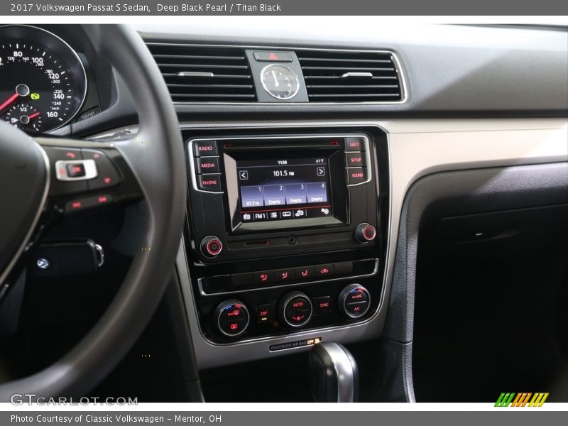Deep Black Pearl / Titan Black 2017 Volkswagen Passat S Sedan