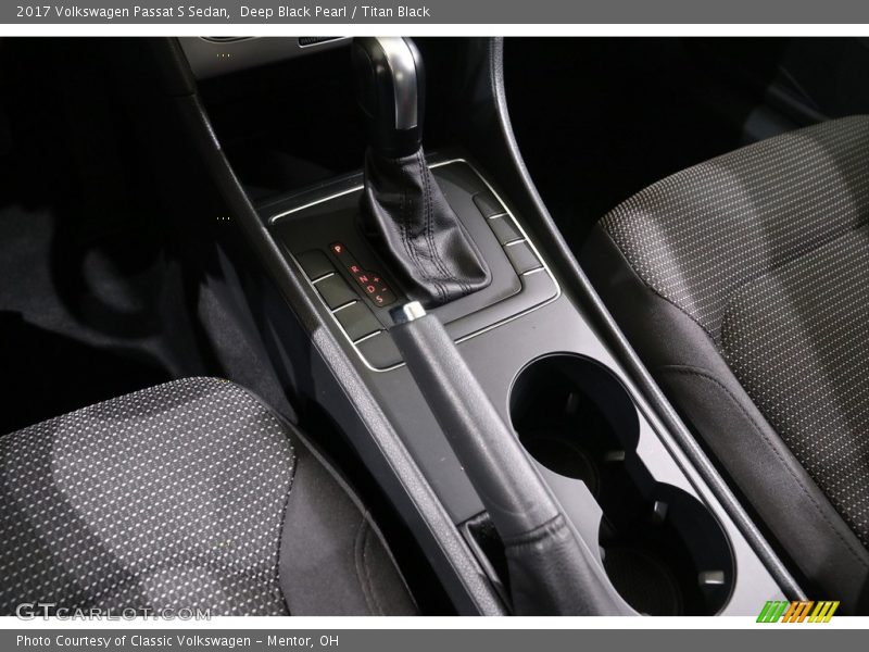 Deep Black Pearl / Titan Black 2017 Volkswagen Passat S Sedan