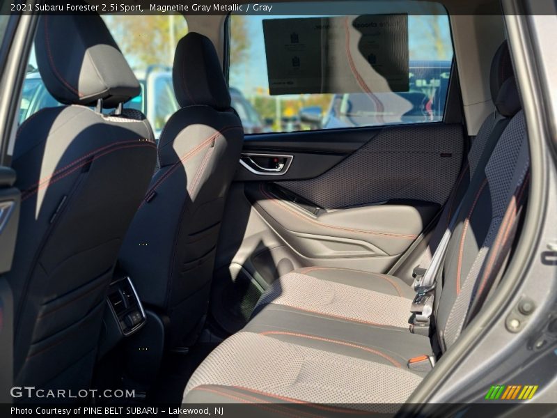 Magnetite Gray Metallic / Gray 2021 Subaru Forester 2.5i Sport
