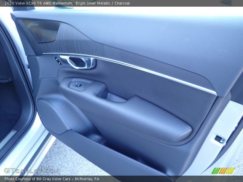 Bright Silver Metallic / Charcoal 2020 Volvo XC90 T6 AWD Momentum