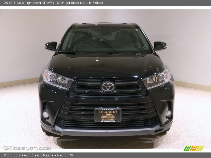 Midnight Black Metallic / Black 2018 Toyota Highlander SE AWD
