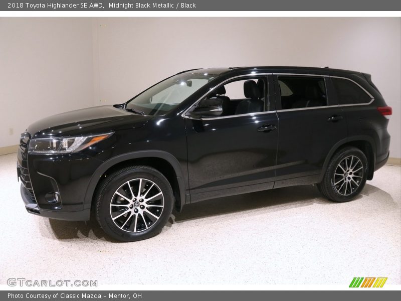 Midnight Black Metallic / Black 2018 Toyota Highlander SE AWD