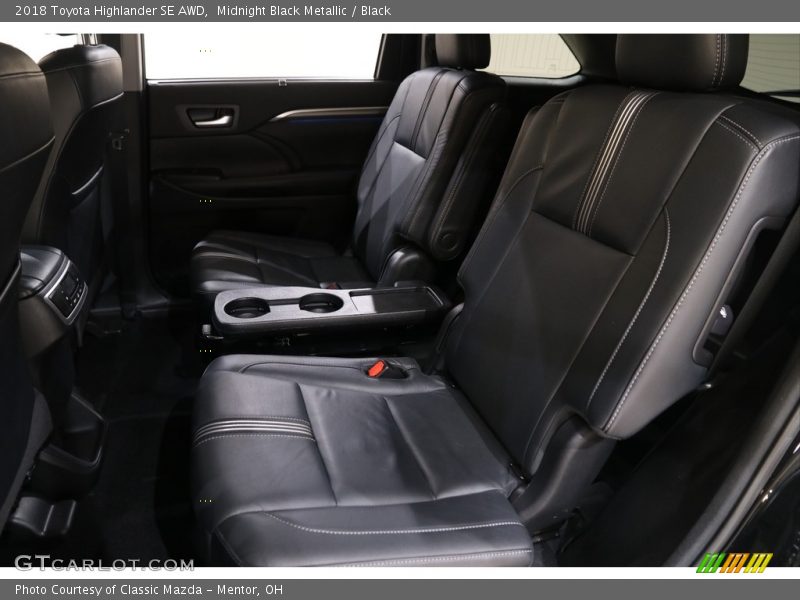 Midnight Black Metallic / Black 2018 Toyota Highlander SE AWD