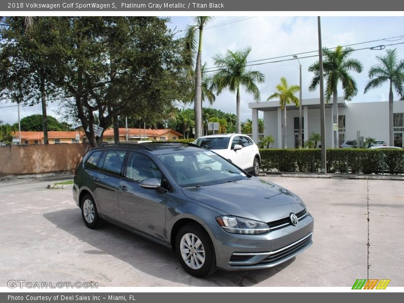 Platinum Gray Metallic / Titan Black 2018 Volkswagen Golf SportWagen S