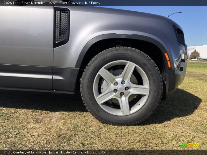  2020 Defender 110 SE Wheel